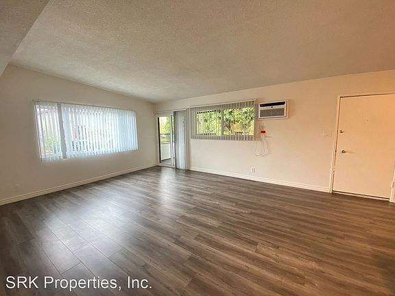 3rd image of 3615 Keystone Ave APT 5