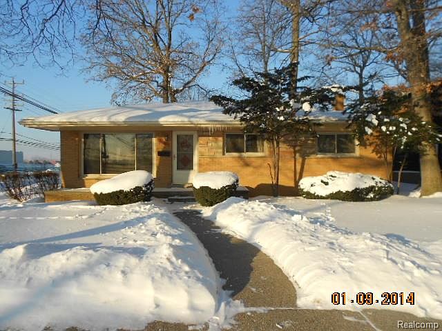 1st image of 12801 Fenton Ave