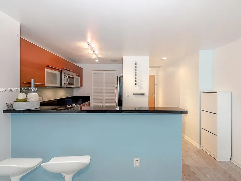 253 NE 2nd St #907 — Photo 7