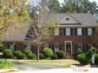 105 Zoysia Ct, Greenwood, SC 29649