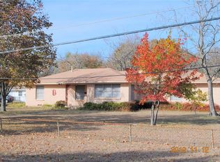 205 Lion St, Desoto, TX 75115