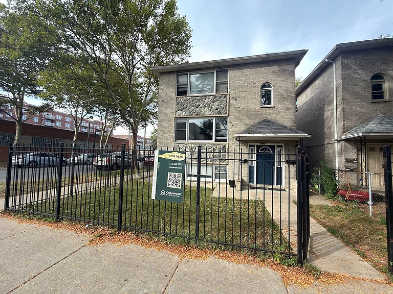 6524 W Diversey Ave — Photo 17