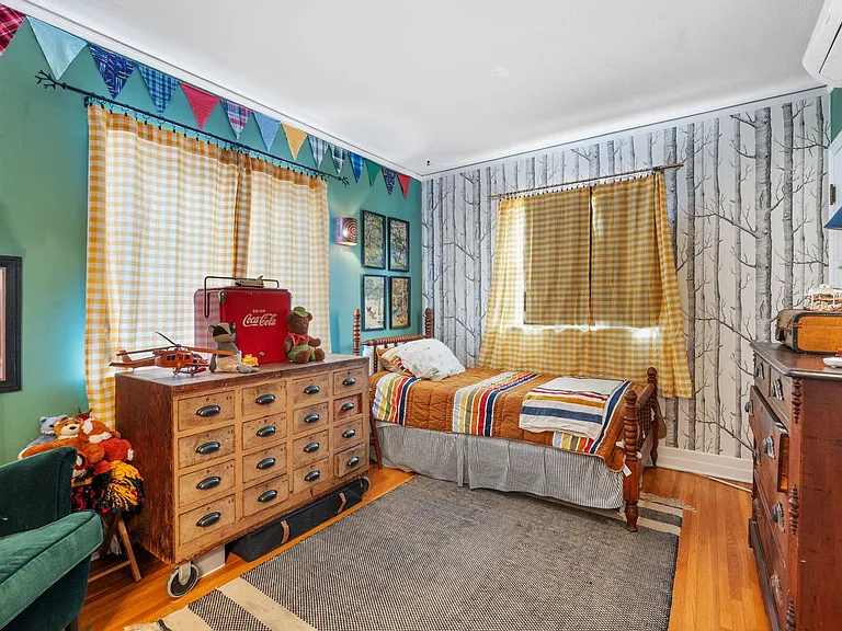 2615 Myrtle Ave — Photo 32