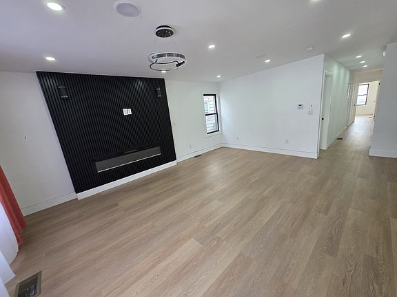 4th image of 21330 112th Ave Floor 1
