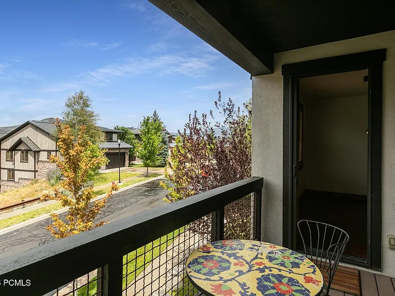 1242 W Stillwater Dr — Photo 22