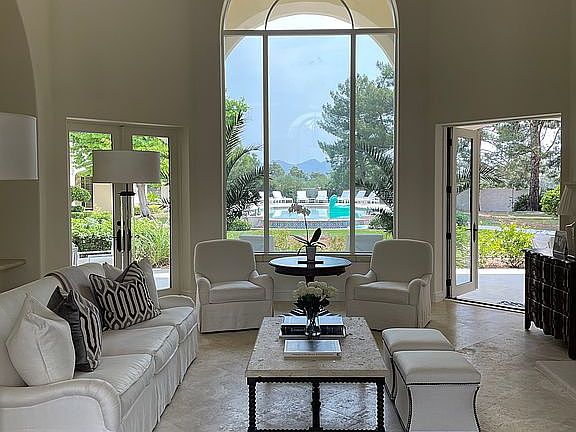 4th image of 8403 N El Maro Cir