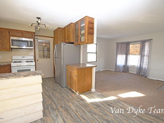 4th image of 13464 Forest River Ct SE