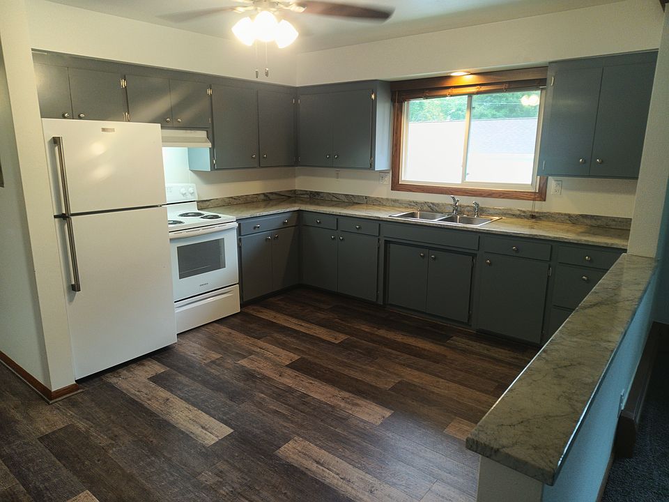1st image of 1380 Old Main St S APT 2