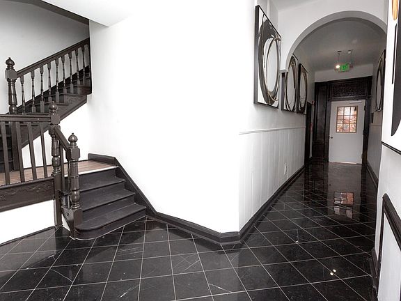5th image of 1021 Saint Paul St #90c79c6dc