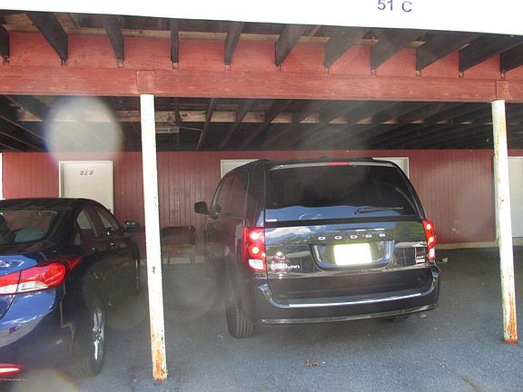 3rd image of 51C Cambridge Ct #100C