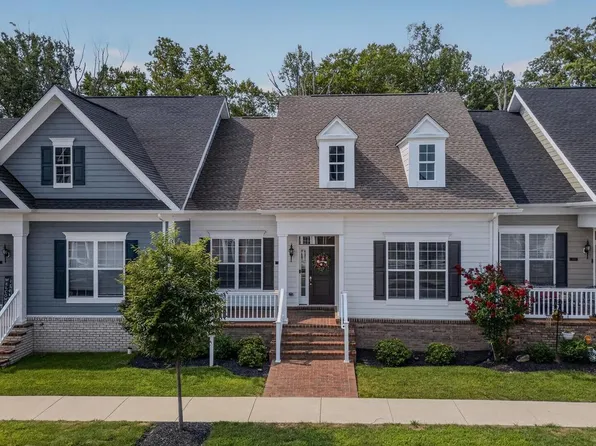 306 Buckeye Cir, La Plata, MD 20646