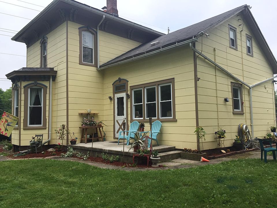 1st image of 1747 S Main St