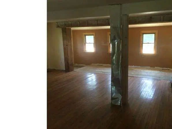 180 S Pleasant View Rd, Pottstown, PA 19464