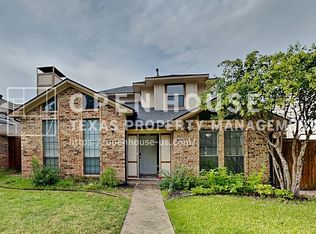 2510 Melissa Ln, Carrollton, TX 75006