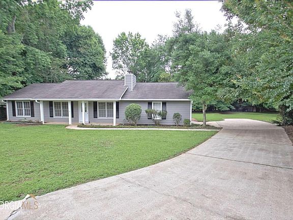 2nd image of 408 Ironwood Ln