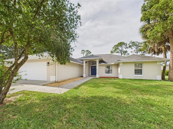 1685 Coral Reef St, Sebastian, FL 32958