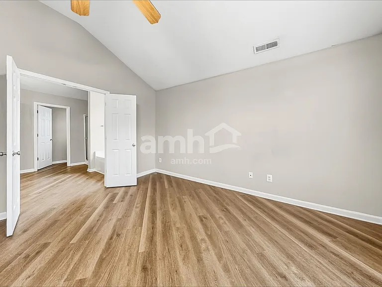 3919 Carolina Cherry Dr — Photo 10