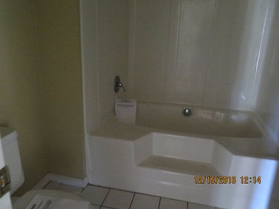 4th image of 115 Highland Ct