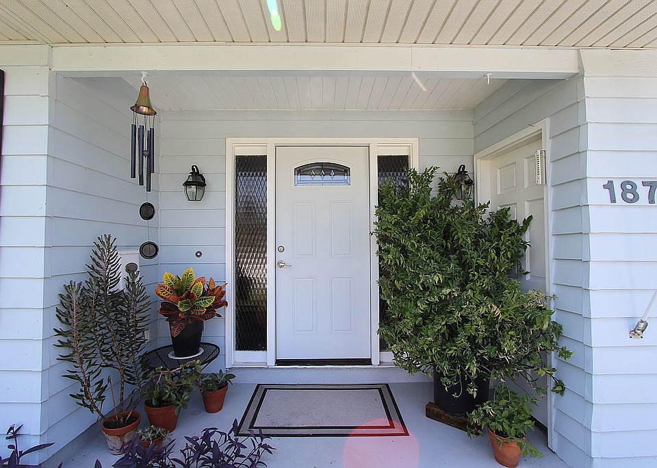 1st image of 187 Phoenetia Dr