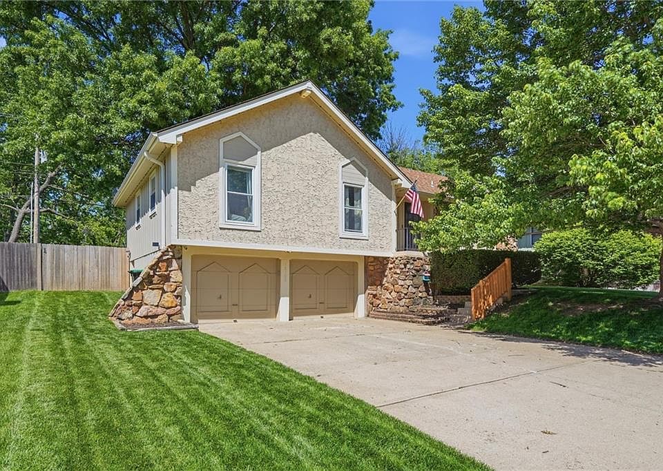 1st image of 16100 E Cogan Dr