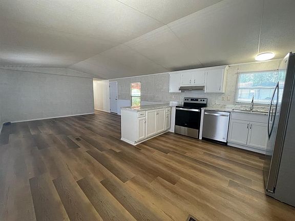 4th image of 14423 W Lee Shore Dr