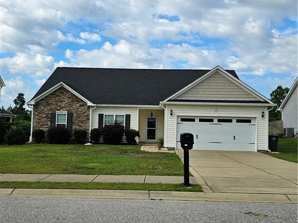 1012 Ronald Reagan Dr, Fayetteville, NC 28311