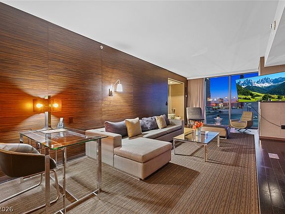 3rd image of 4381 W Flamingo Rd #8322
