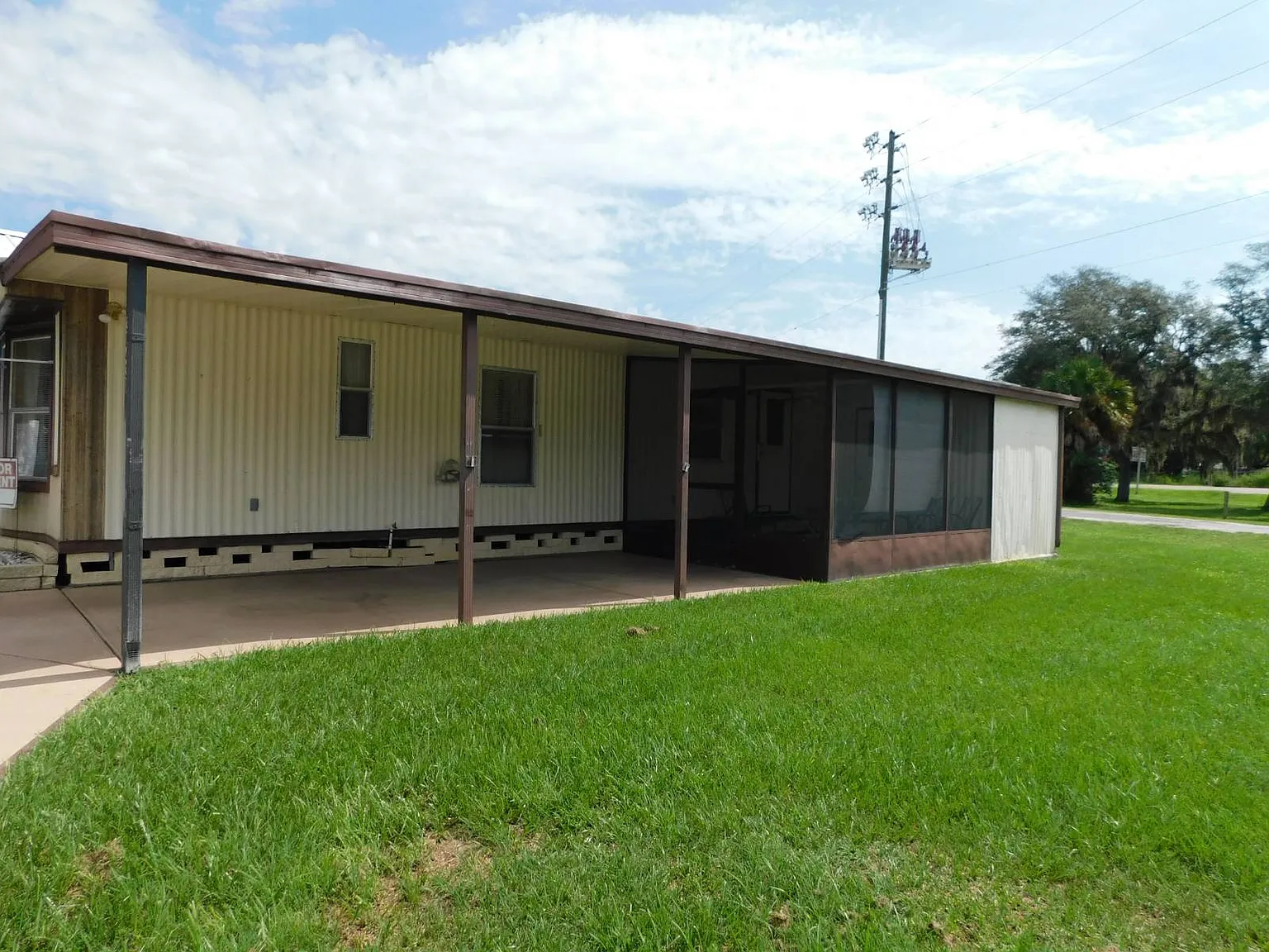 Clubhouse — Photo 2