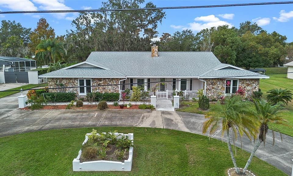 1st image of 1018 E LAKESHORE BOULEVARD