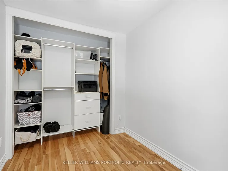 222 Hillsdale Ave E — Photo 30