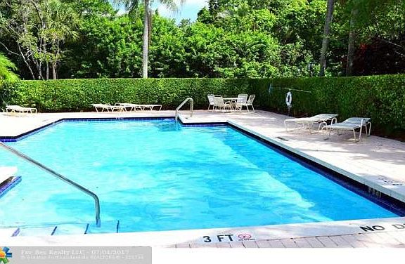 Home For Sale In Coach Houses