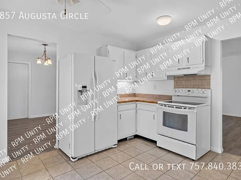 2857 Augusta Cir — Photo 20