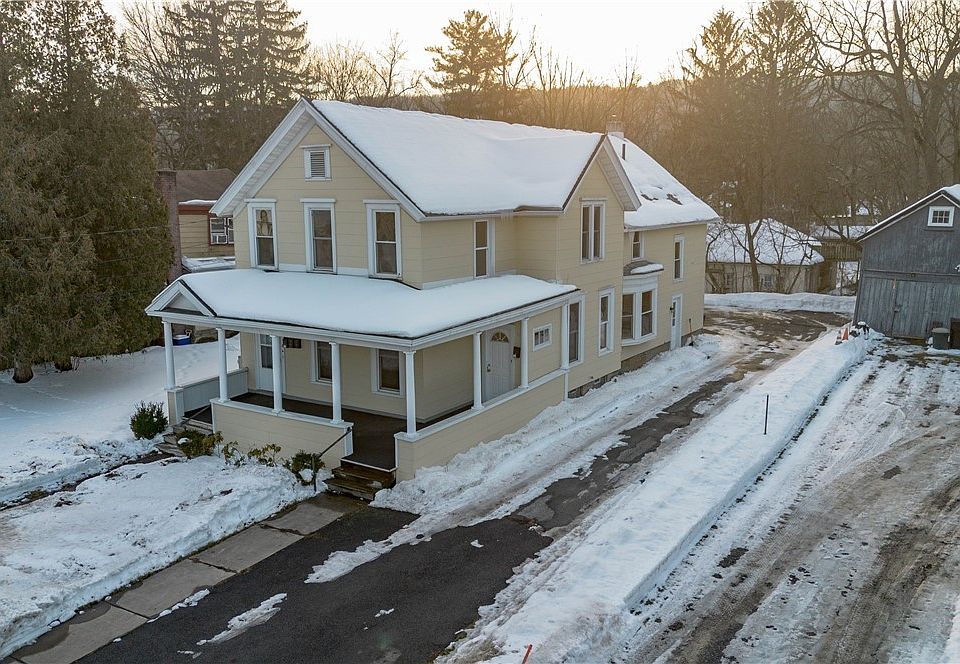 1st image of 1714 Valley Dr #16