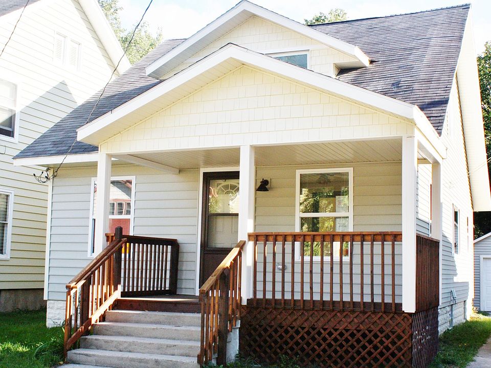 1st image of 918 Watkins St SE
