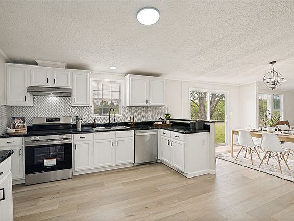 3rd image of 6168 Armadillo Dr