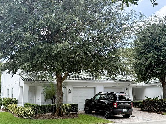4th image of 22162 Majestic Woods Way