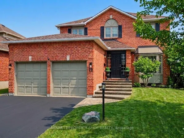 12 Sherk Cres, Ottawa, ON K2K 2L4