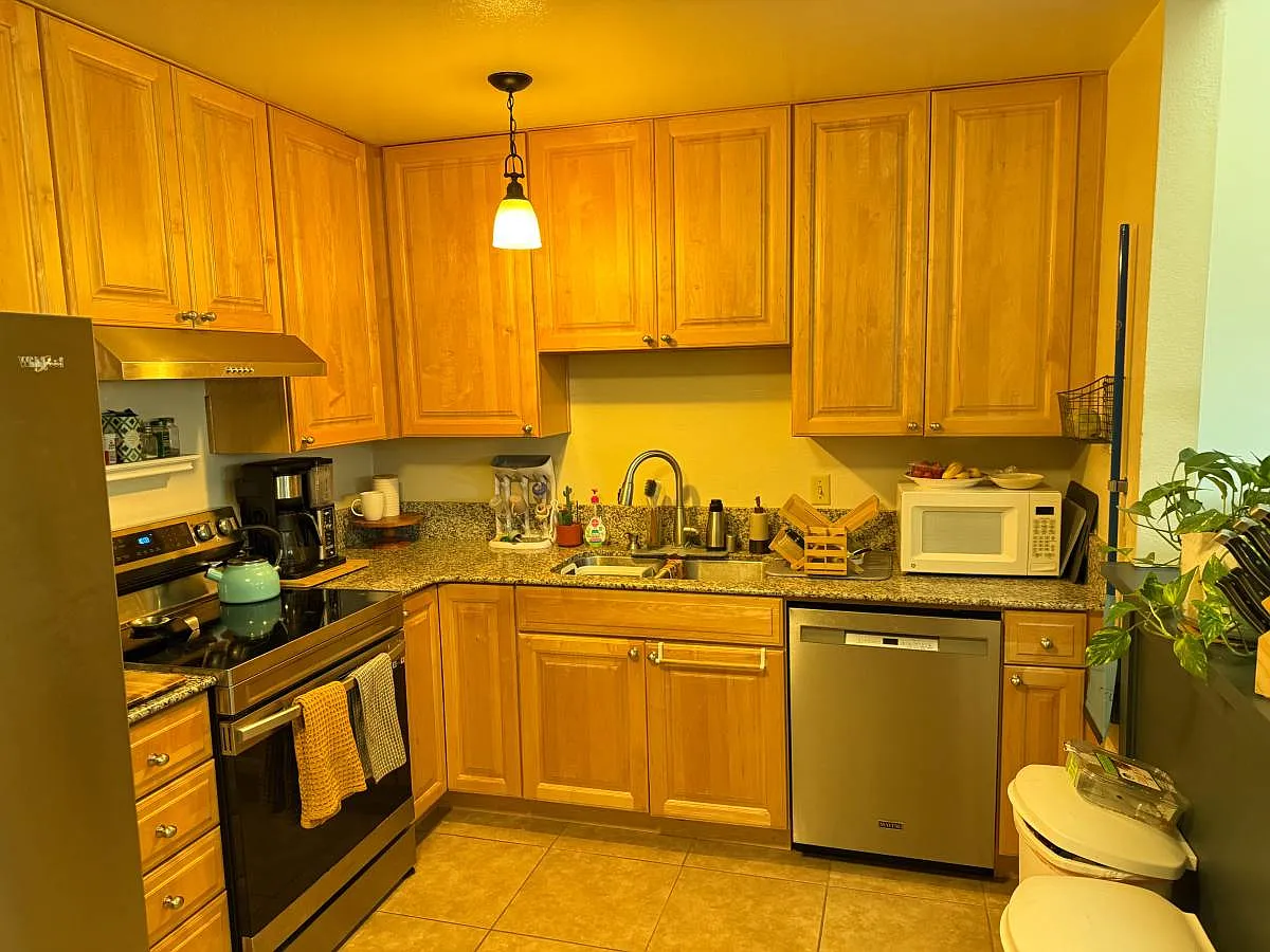 Building Photo - 542 Sloat Ave #2