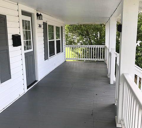 2nd image of 360 W Comstock Ave