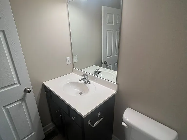 736 Village Creek Dr — Photo 27