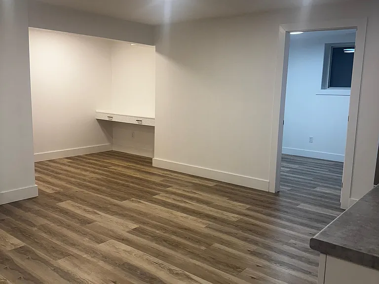 2618 Buroak Dr — Photo 2