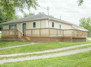 3330 E Shawnee Ave, Des Moines, IA 50317