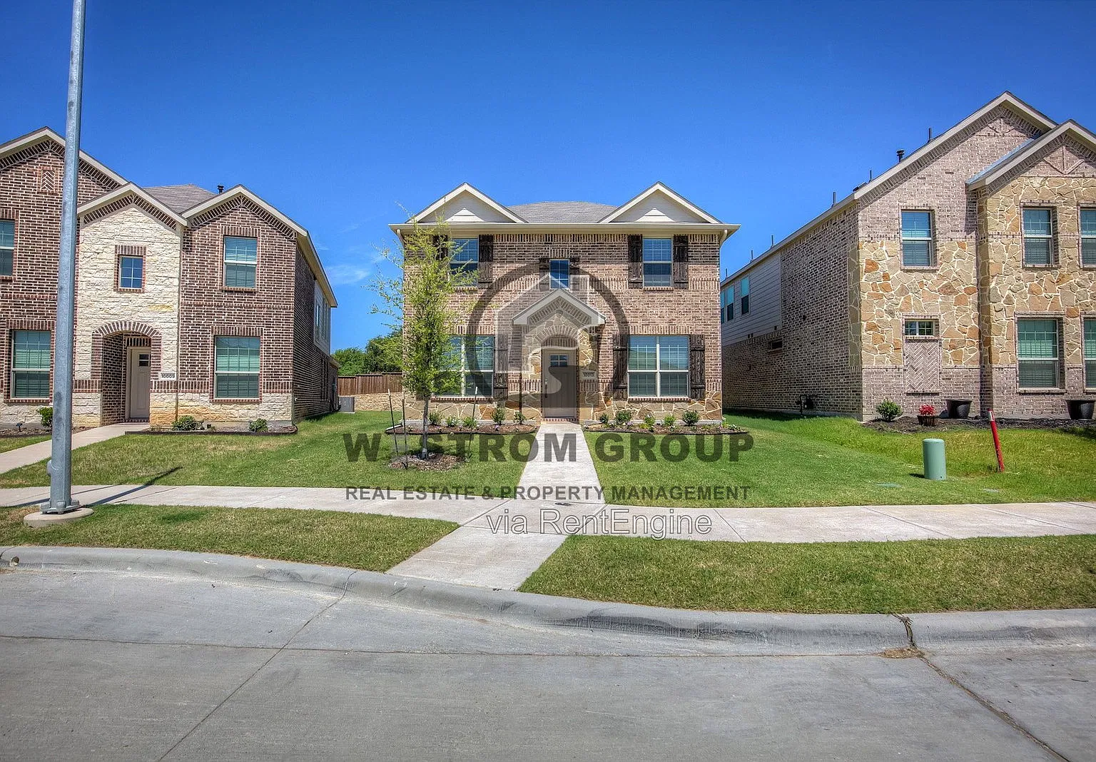4 bed, 3.0 bath, 2128 sqft, $2,395 — Photo 1