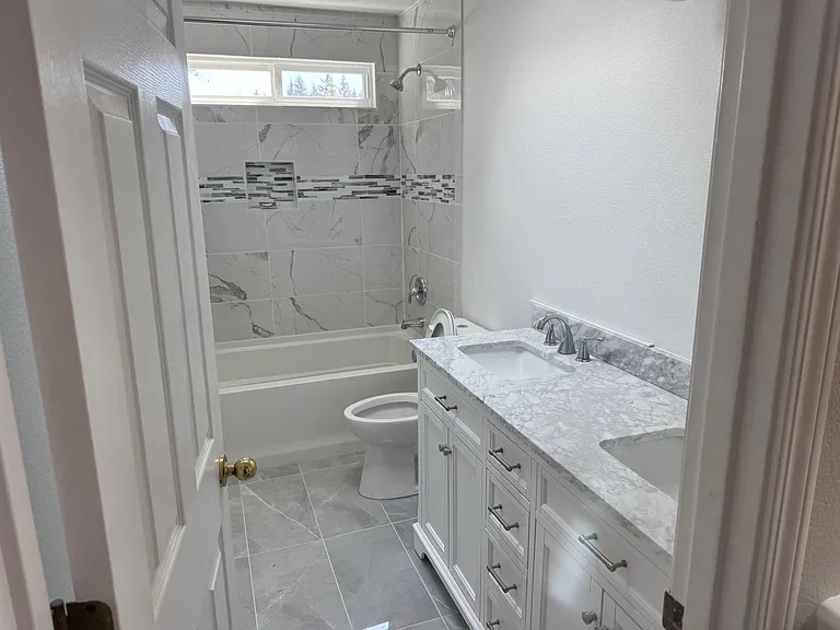 399 Kevin Ct SE — Photo 6