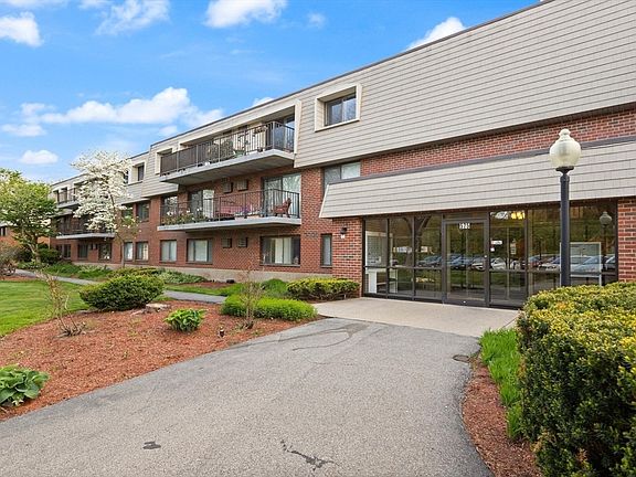 5th image of 575 Broad St Unit 312