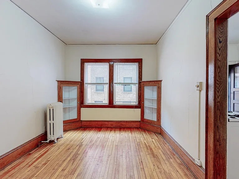 The Breton Apartments — Photo 11