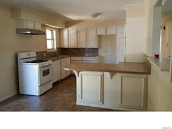 5th image of 8935 Hilton Dr