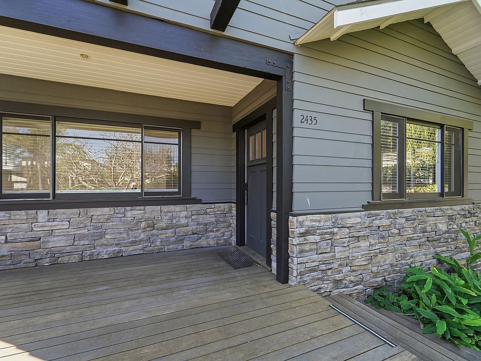 Asian style Craftsman with private casita!