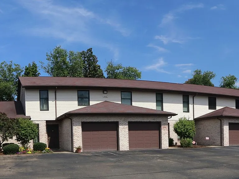 219 Longsite Dr — Photo 11