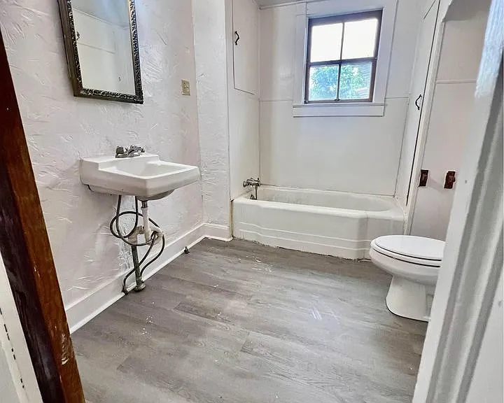815 Morgan St — Photo 7